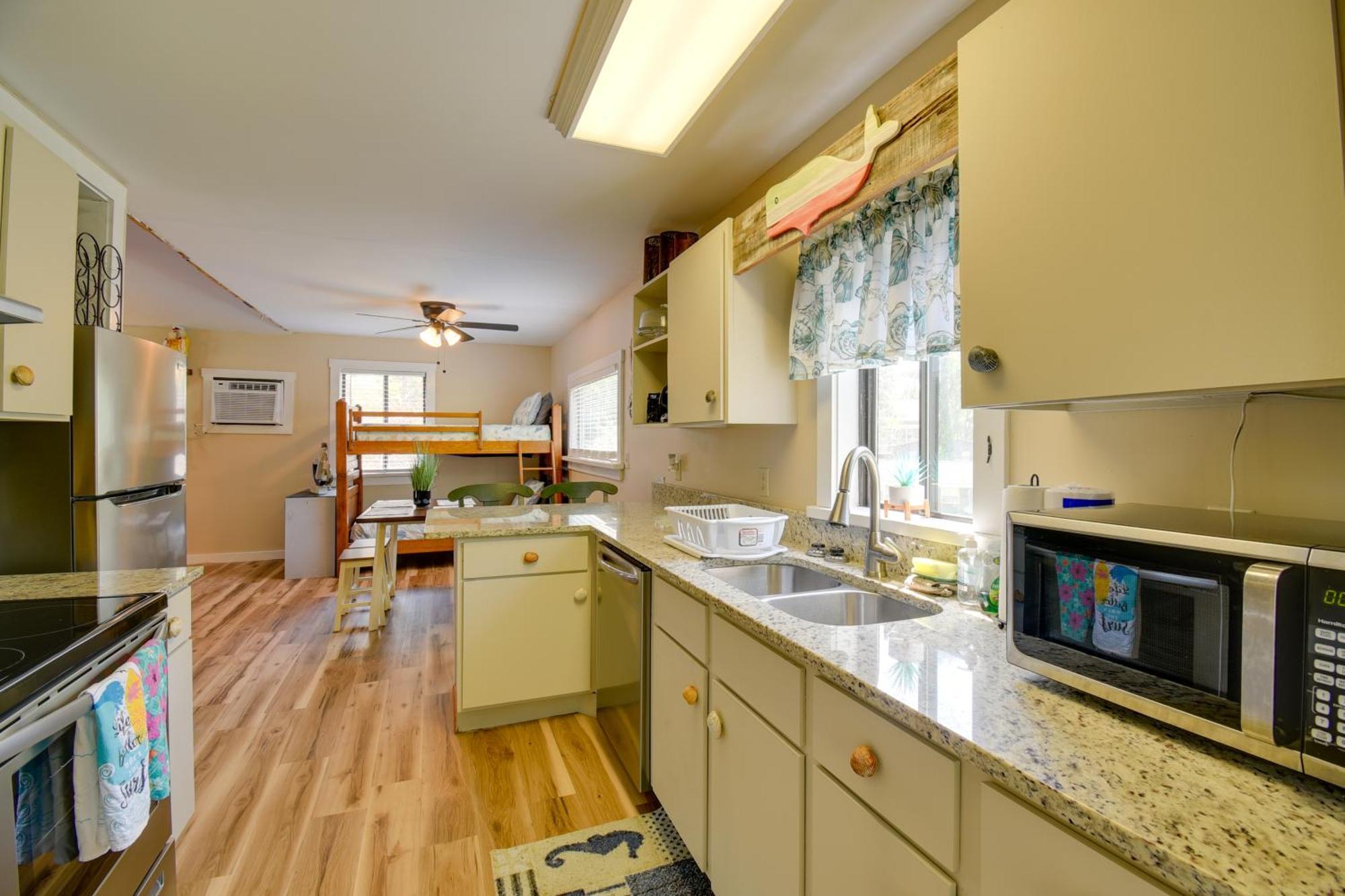 Ocean Isle Apartment With Balcony, 1 Mi To Beach! Ocean Isle Beach Exterior foto
