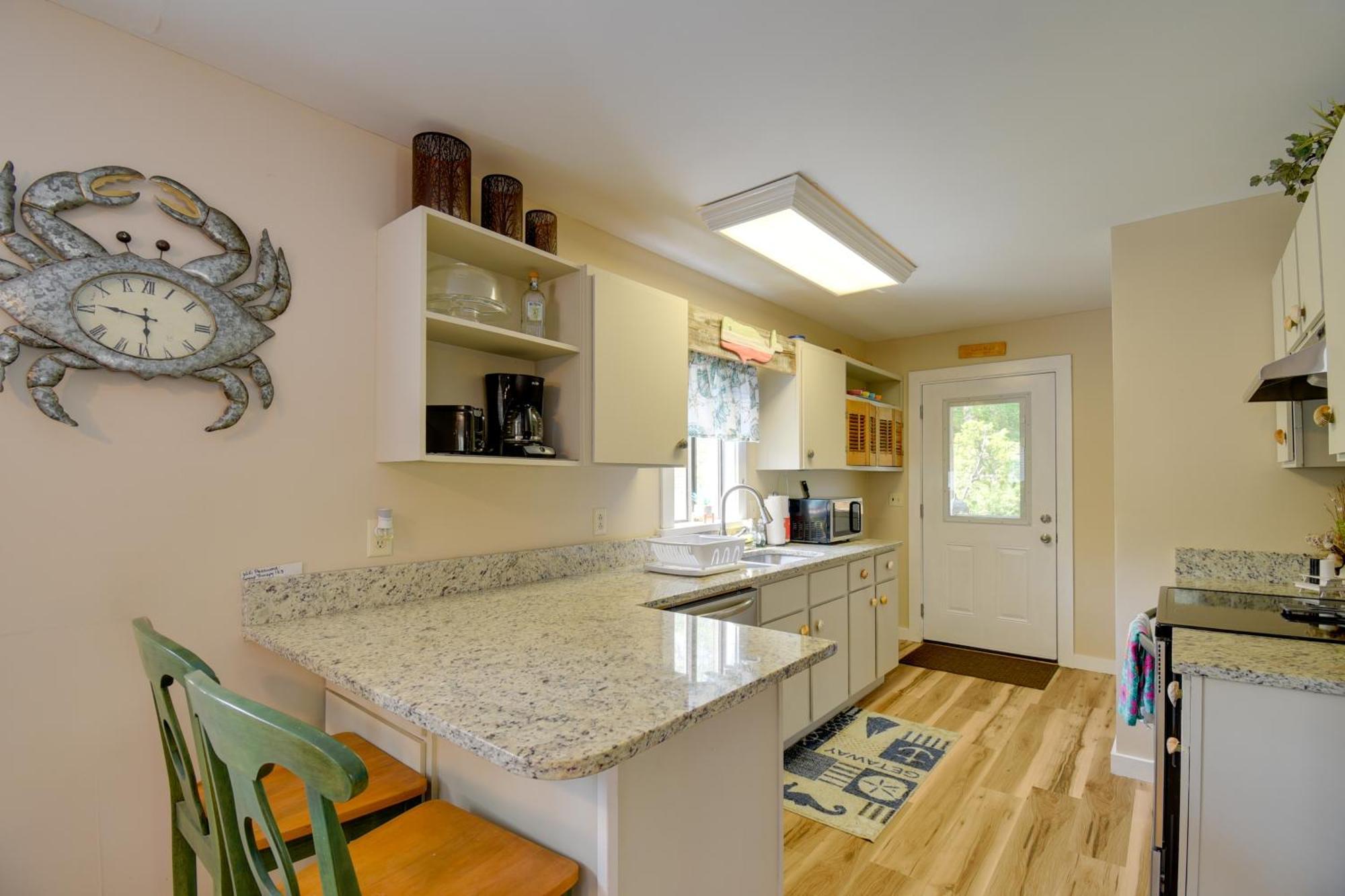 Ocean Isle Apartment With Balcony, 1 Mi To Beach! Ocean Isle Beach Exterior foto